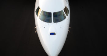 Business jet and piston airplane shipments increase